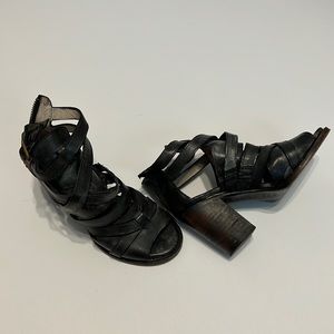 Free bird by Steven, size 6